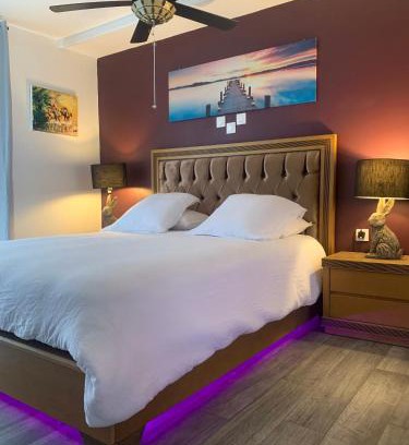 Queyssac House | La grange en pierre - chic & piscine privée