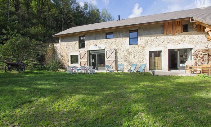 Saint-Jean-de-Chevelu House | LA GRANGE - SAINT JEAN DE CHEVELU