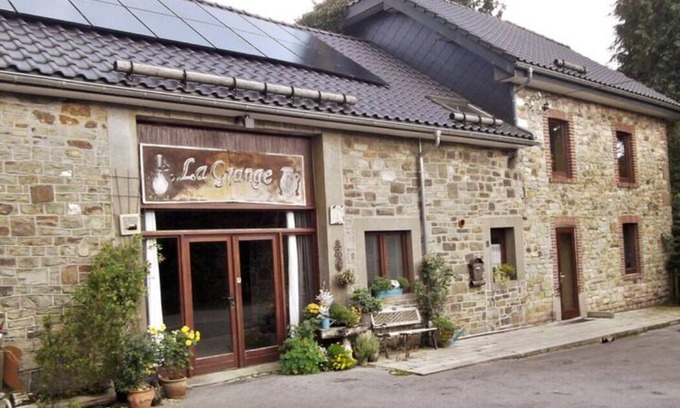 Sourbrodt House | La Grange- Historic flair and modern comfort in the midst of nature