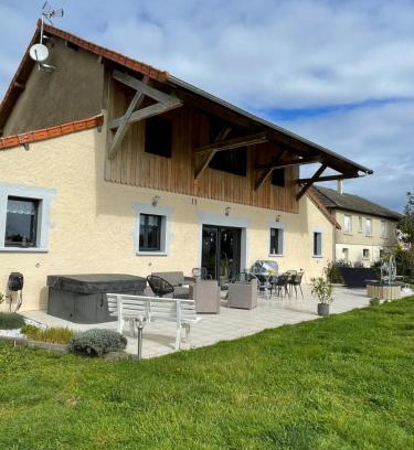 Cercy-la-Tour Bed & Breakfast | La Guette