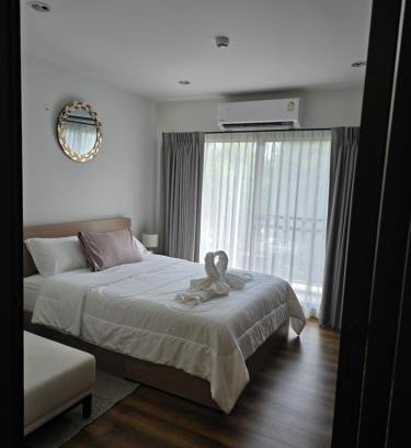 Hua Hin Apartment | La Habana Huahin by J2A