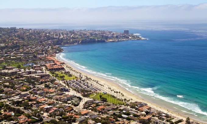 La Jolla Shores House | La Jolla Shores Cape Cod W/Fire Pit, 1-2 Blocks - Beach, Restaurants, and Shops