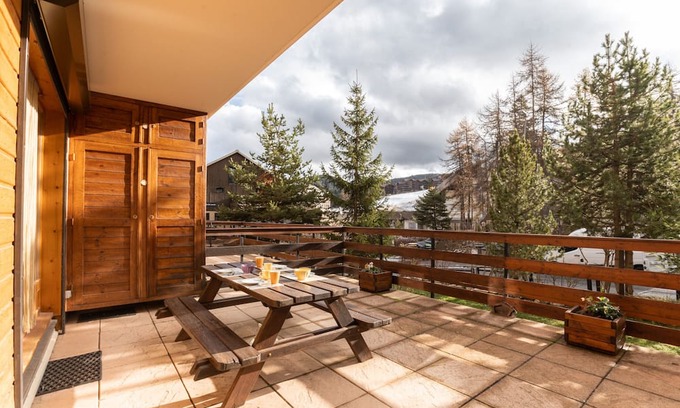 La Joue du Loup Apartment | La Joue du Loup, flat for 4 with terrace