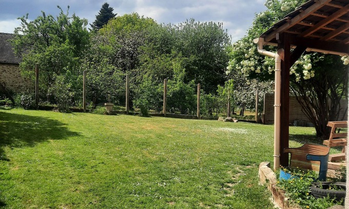 Chalautre-la-Grande Apartment | La Lézardière, quiet and charming apartment