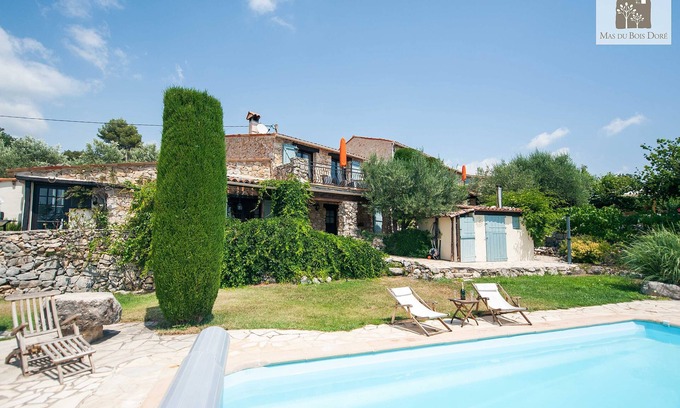 Mons House | La Lavande: Unique gite with a private Grand Salon and amazing view