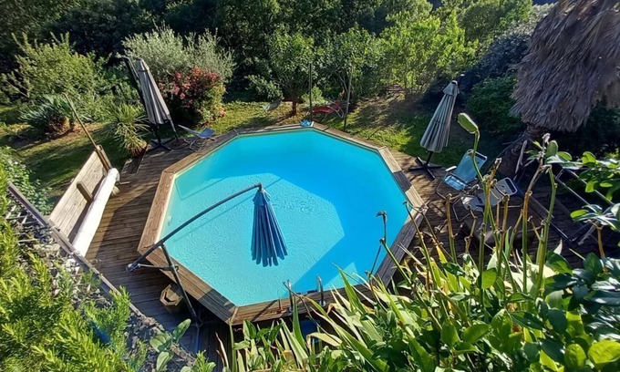 Le Vigan House | La Libellule ,piscine ,vue, Climatisation ,wifi, TV ,cheminée, Chants d Oiseaux