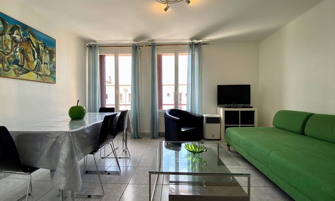 Yves Farge - Le Fleuve Apartment | LA LOGE - 3 bedroom apartment Lyon 7, with carpark
