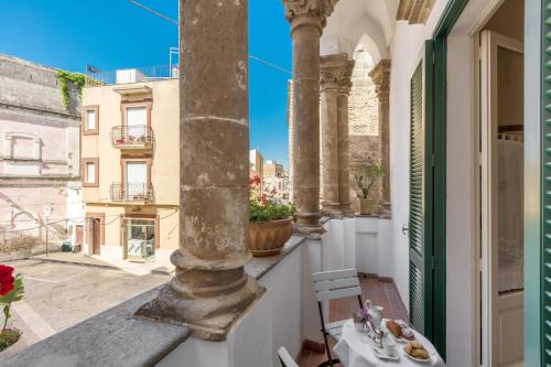 Manduria Apartment | La Loggia House by BarbarHouse