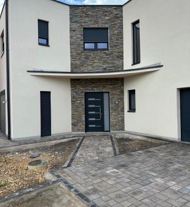 Neufchef House | La maison des Daims