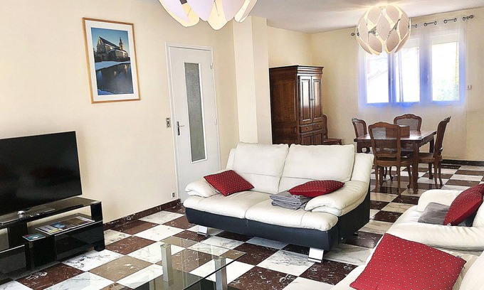 Ay House | La Maison du Canal, Ay Champagne