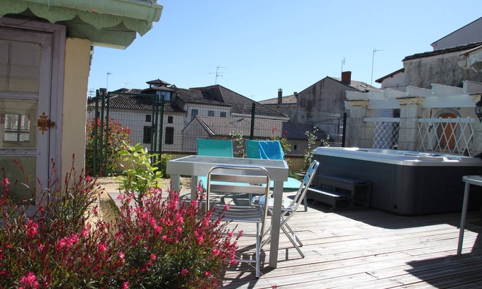 Tonneins Bed & Breakfast | La Maison Duffour