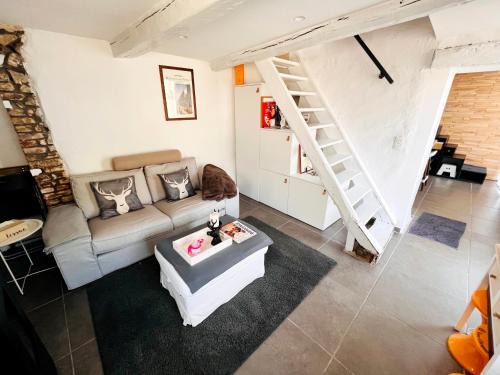 Andenne House | La maison Mythique