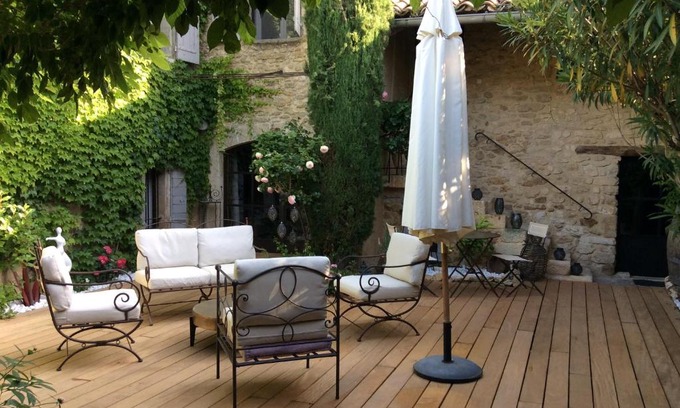 Maubec House | La Maiz