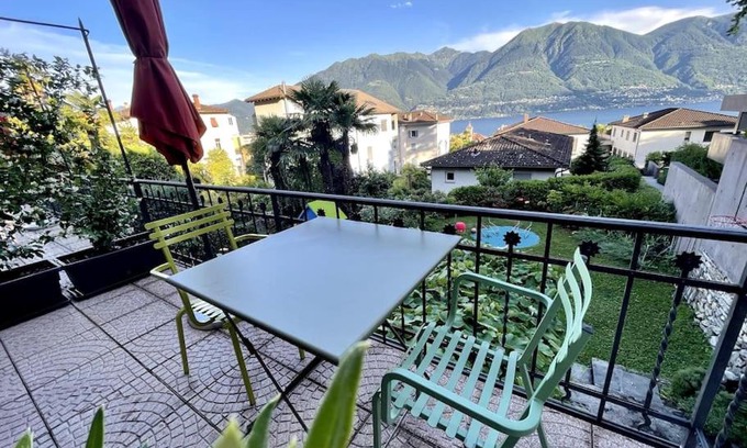 Minusio Apartment | la meta appartamento vista lago con parcheggio