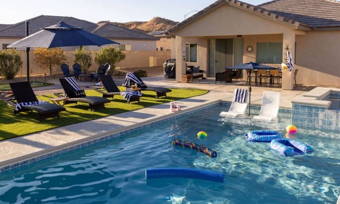 Bunkerville House | La Palmera by J & Amy B105512056