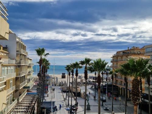 Mediterranee Apartment | La PerleCanet - vue mer au centre