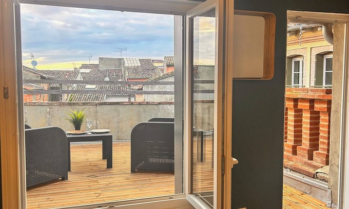 Montauban Apartment | La Petite Escale