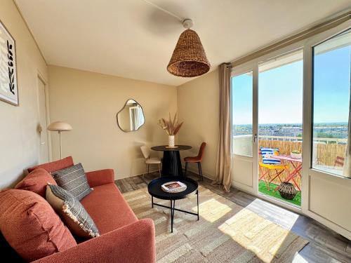 Saint-Jacques-de-la-Lande Apartment | La Pilate, avec vue sur les toits de Rennes