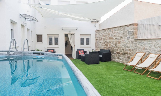 Cuerva House | La Pluma y El Pincel -Space with swimming pool close to Puy du Fou and Montes de Toledo