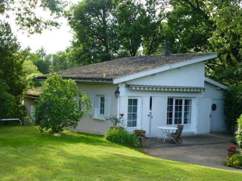 Saint-Genis-Laval House | La Plumassière