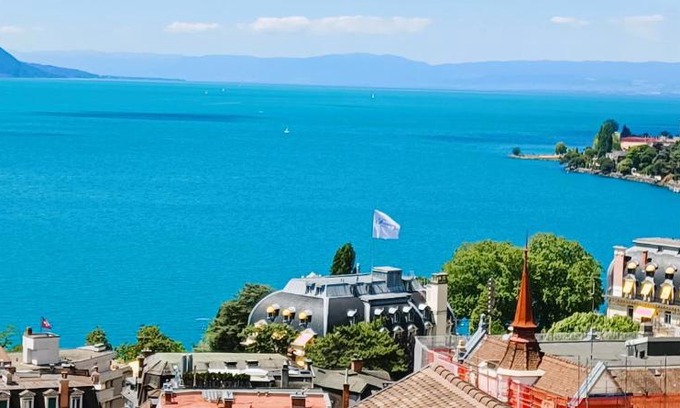 Montreux House | La plus belle vue du lac Léman