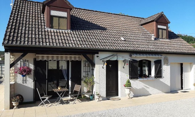 Ancy-le-Libre House | LA POULETTE