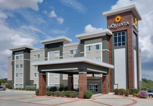 Big Spring Hotel | La Quinta by Wyndham Big Spring
