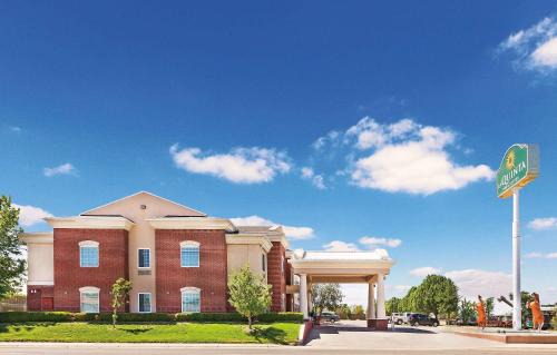 Dalhart Hotel | La Quinta by Wyndham Dalhart