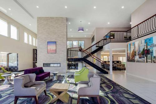 Hayward Hotel | La Quinta by Wyndham Oakland - Hayward