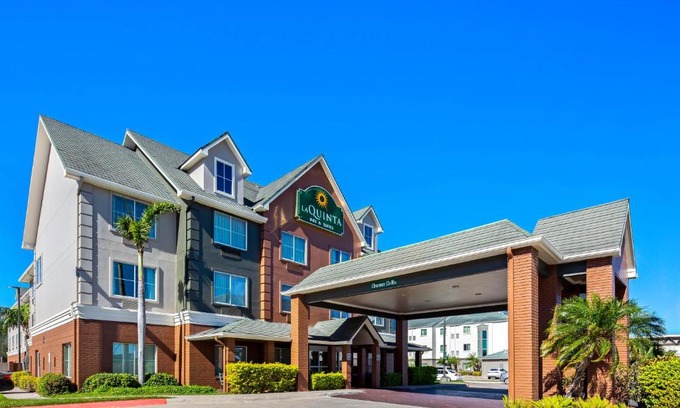 Pharr Hotel | La Quinta by Wyndham Pharr North McAllen