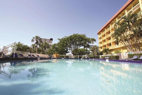 Coral Springs Hotel | La Quinta by Wyndham Coral Springs University Dr