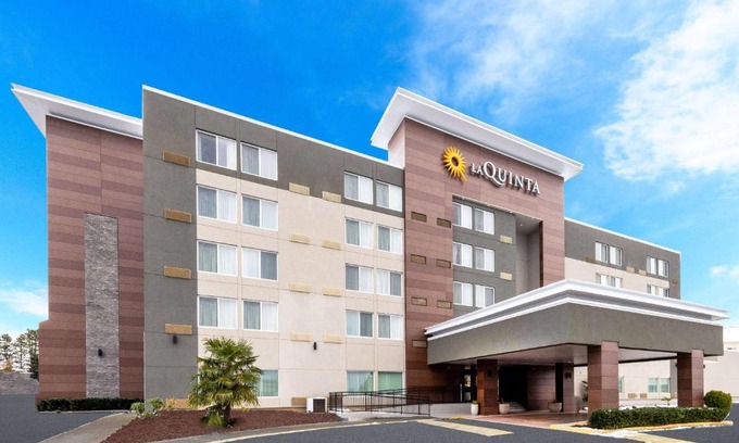 Lynnwood Hotel | La Quinta Inn by Wyndham Lynnwood
