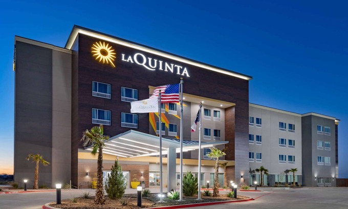 Fort Stockton Hotel | La Quinta Inn & Suites by Wyndham Fort Stockton Northeast