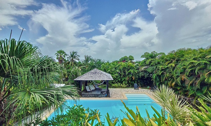 Sainte-Rose Villa | La Résidence Holiday Ecrin de Beauté à 300m de la mer