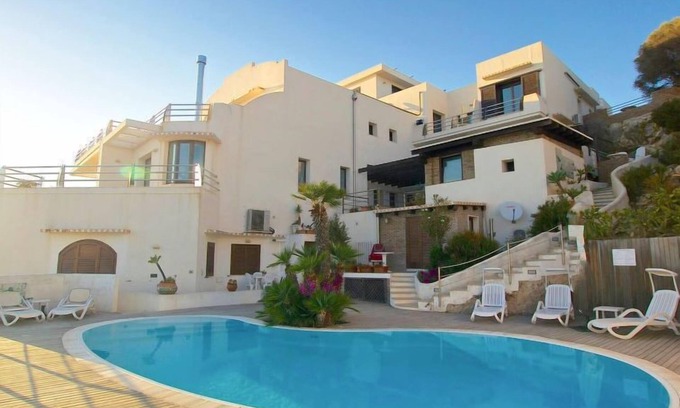 Plemmirio Apartment | La Rosa by Interhome