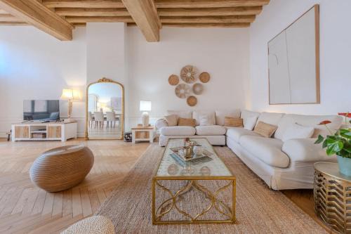 Bourgogne Bed & Breakfast | LA SALAMANDRE - Chambres d'hôtes - Hôtel particulier XVIème - Centre historique - Orléans