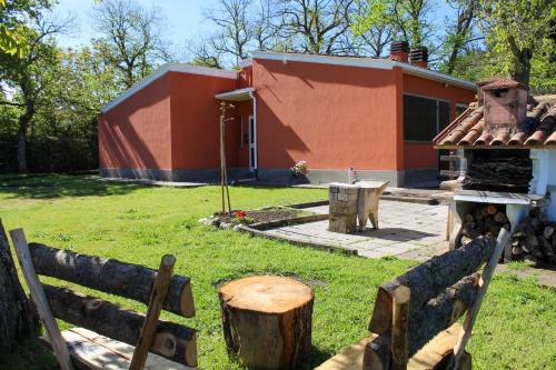 Viterbo House | LA TANA DI TONY