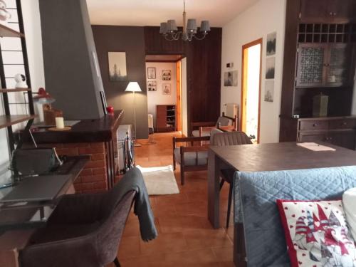 Pontone Apartment | la tana