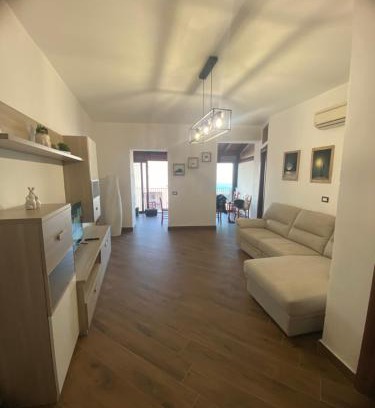 Sant'Agata di Militello Apartment | La terrazza sul mare