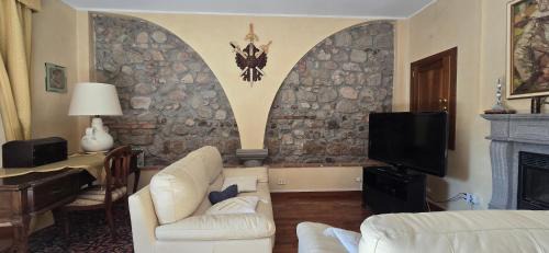 Abbadia San Salvatore Apartment | La Terrazza 2P Rooms