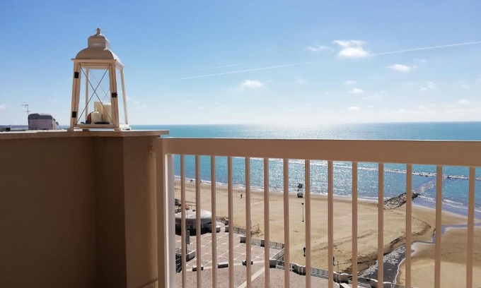 Nettuno Apartment | LA TERRAZZA SUL TIRRENO