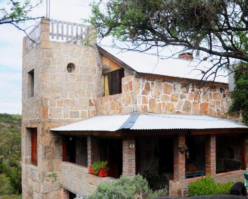 Mina Clavero Ski Chalet | LA TOMA Complejo de Montaña - Cabañas y Habitaciones en Hosteria