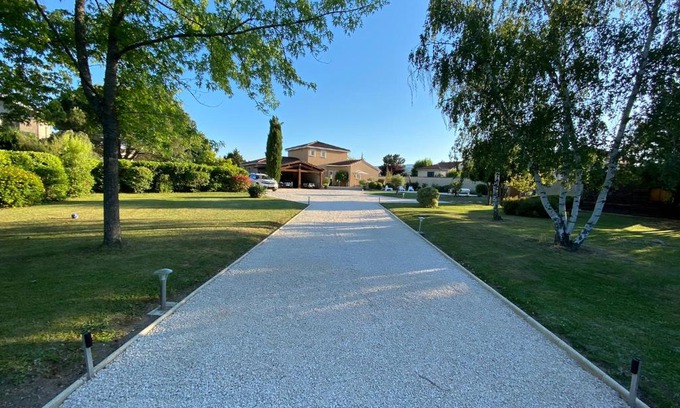 Montbrison Bed & Breakfast | La tonnellerie