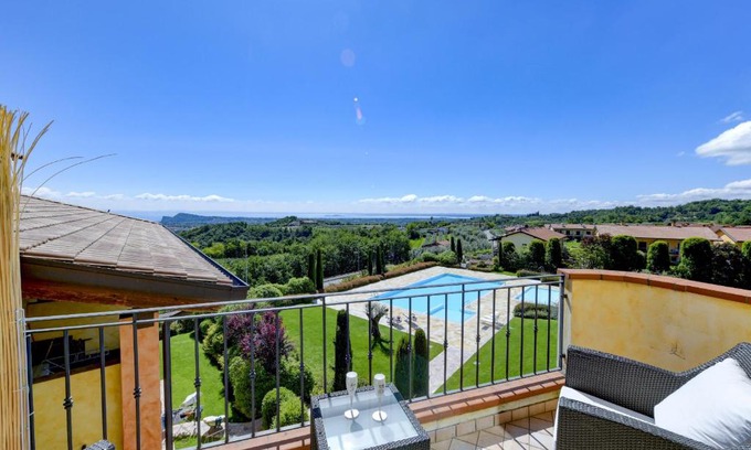 Puegnago del Garda Apartment | La Torretta by Garda FeWo