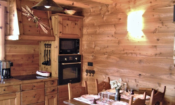 Saint-Veran Apartment | LA TUPA : APPARTEMENT DE CHARME-SAUNA- * SAINT-VERAN 4 pers.