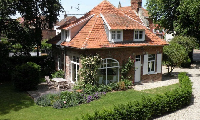 Sainghin-en-Melantois House | La Verdiere - Charming cottages with private garden in the middle of a park