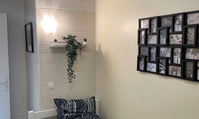 Saint-Come-de-Fresne Apartment | La Villa d'Elisa - Apartment for 5 people
