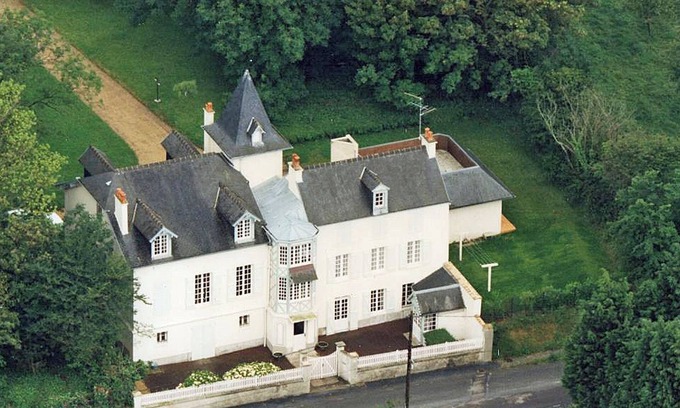 Tracy-sur-Mer Bed & Breakfast | LA VILLA MIRABELLE