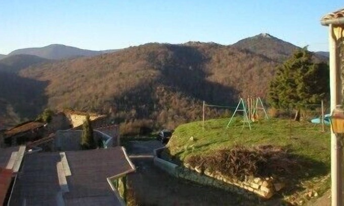 Quintillan House | La Vue sur les Collines