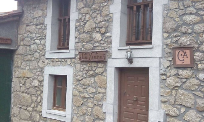 Ponga House | La Xiana House On The North Slope Of The Tiatordos (Asturias)